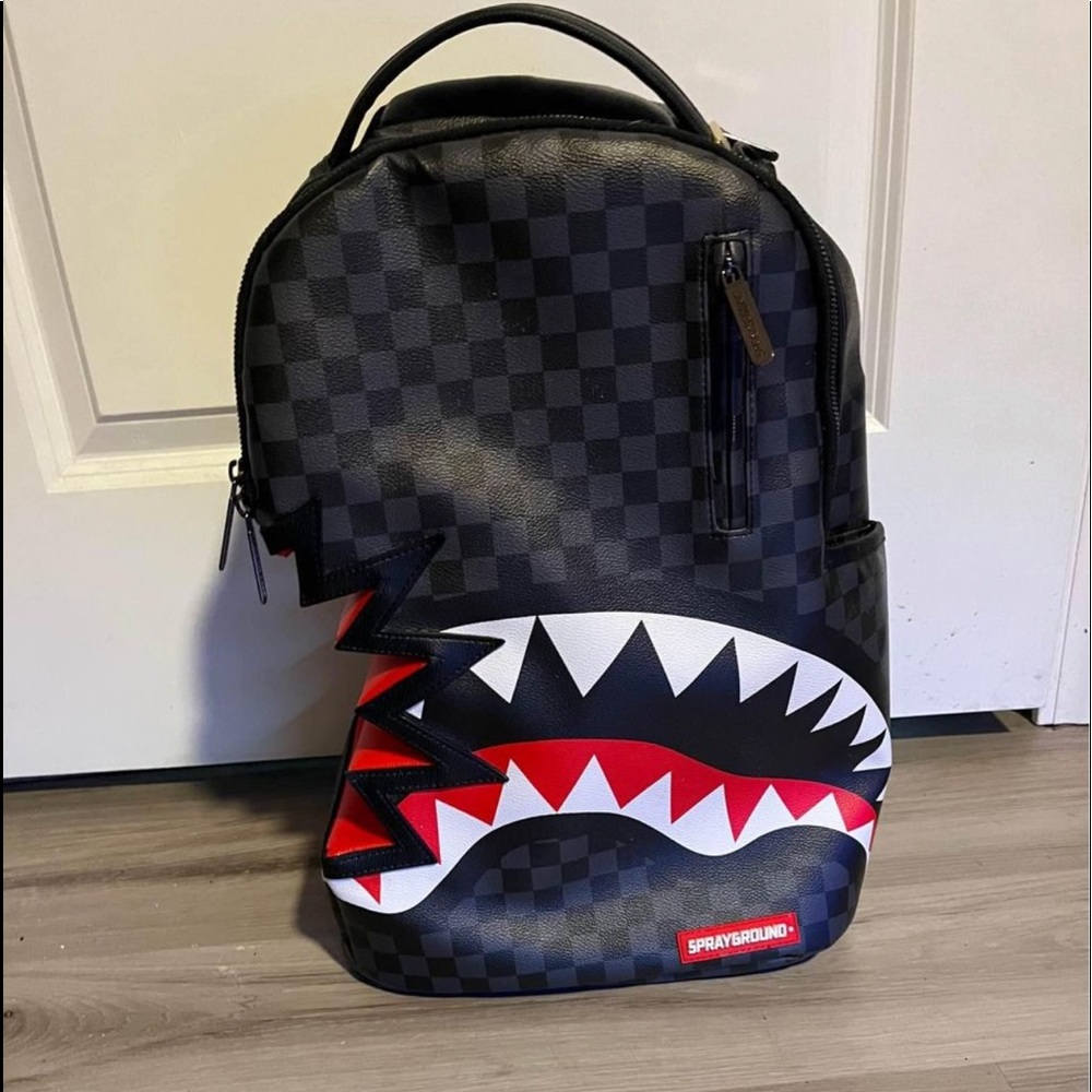 Sprayground SHARK BITE SHARKS IN PARIS GRAY BACKPACK (DLXV)